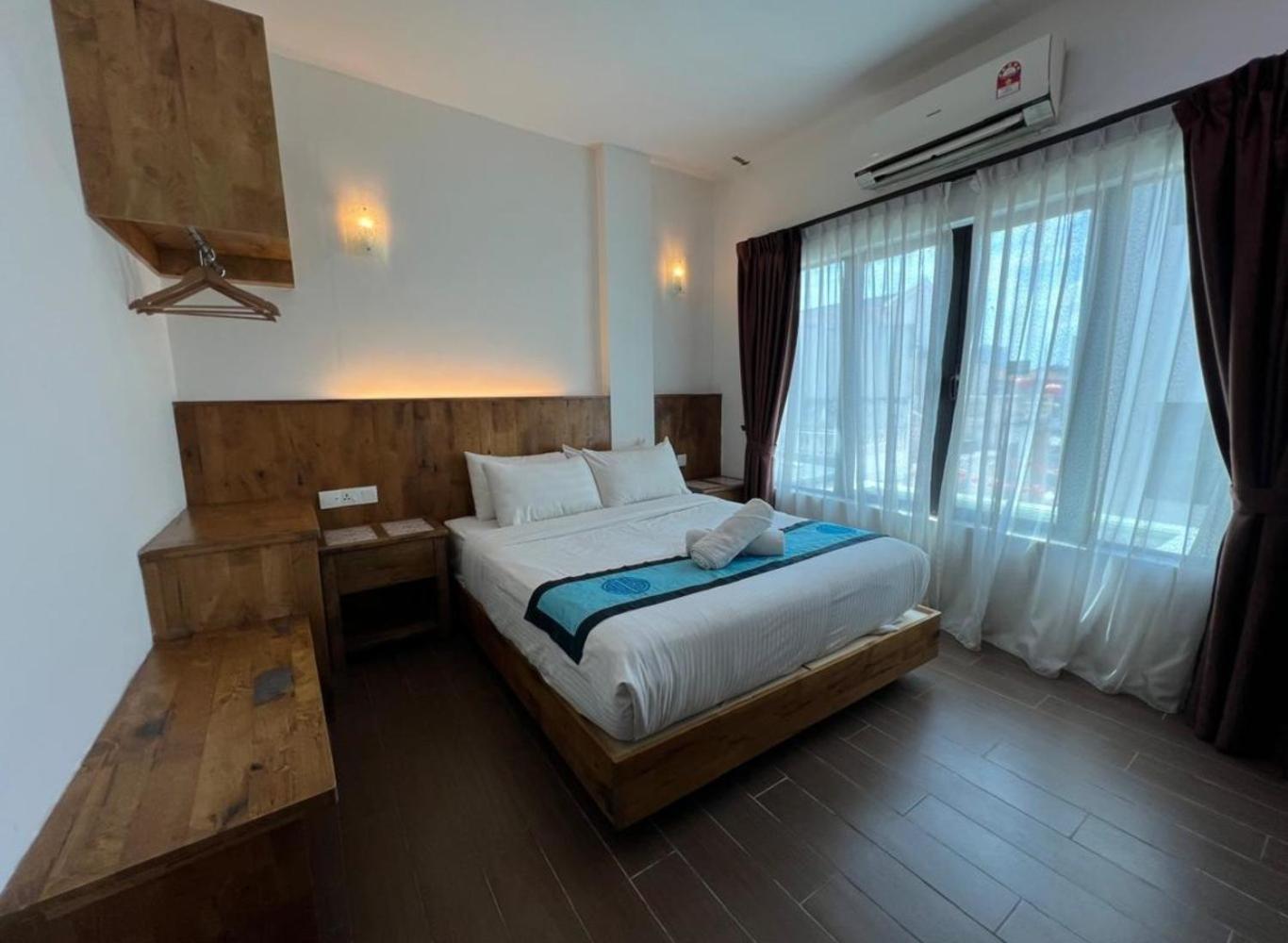 Swiss Heritage Boutique Hotel 4*